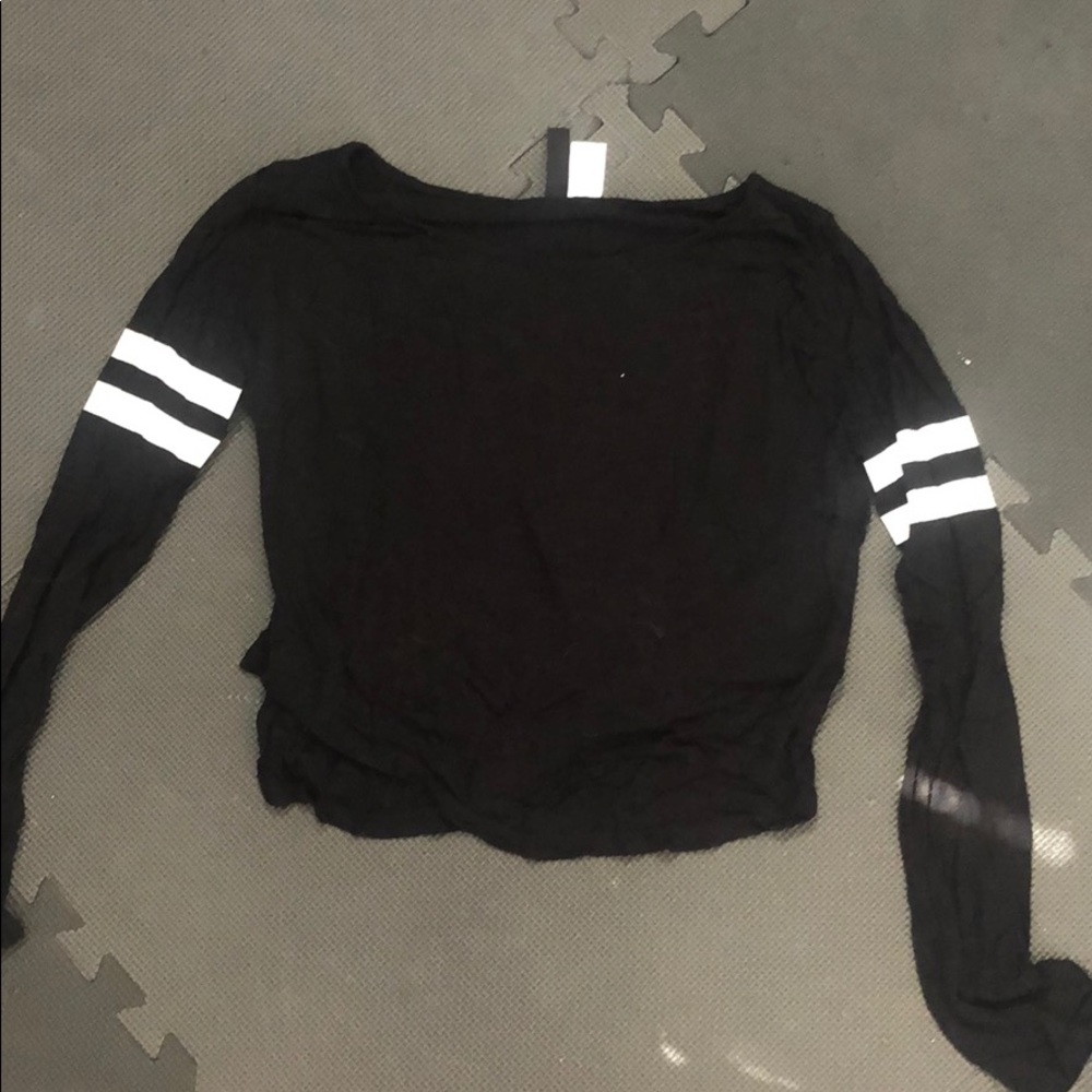 SUPER CUTE CROPPED SHIRT